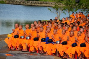 Молебен в честь 2600-летия просветления Будды