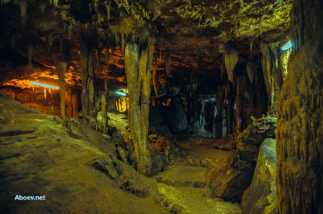 Коридоры пещеры Le Khaokob