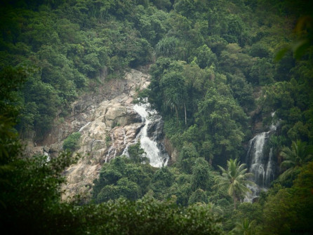 Водопад Na Muang 2